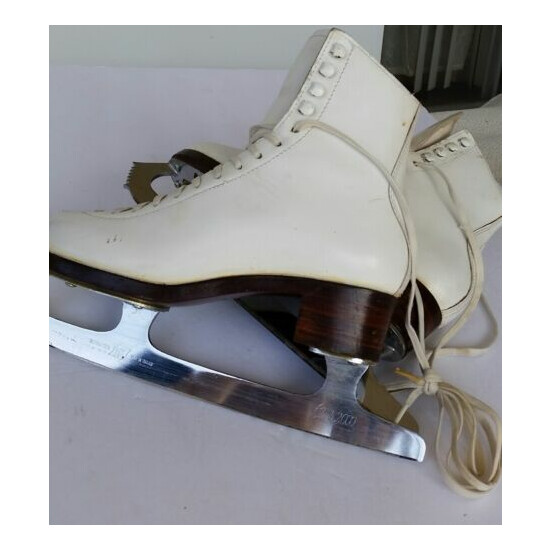 JCP Figure Ice Skate Sheffield Steel Blade White Size 4 1/2B Wide image {3}