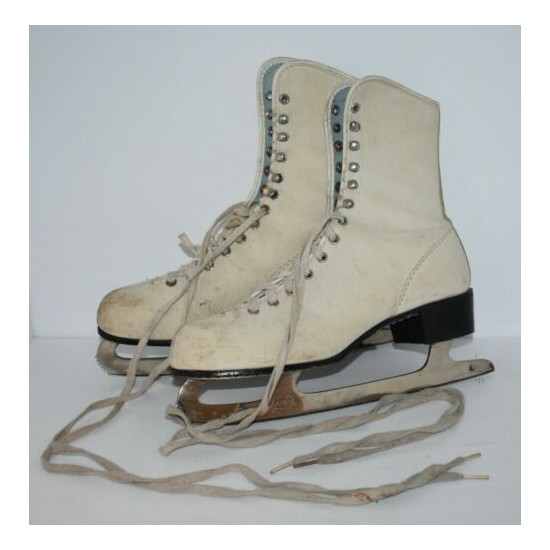 VTG white figure skates sz 8 Made in Canada Man Made Materials image {1}