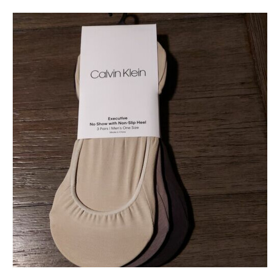 NEW Calvin Klein Men's No Show Liner Socks, 3 Pack with non-slip heel "  Thumb {1}