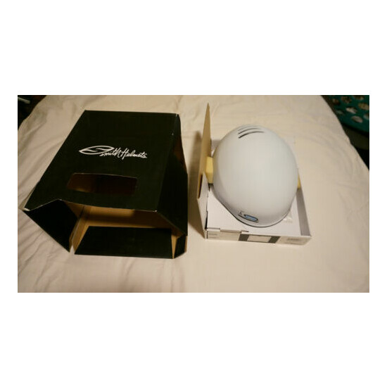 Smith Maze Helmet Large Matte White New in box Thumb {2}