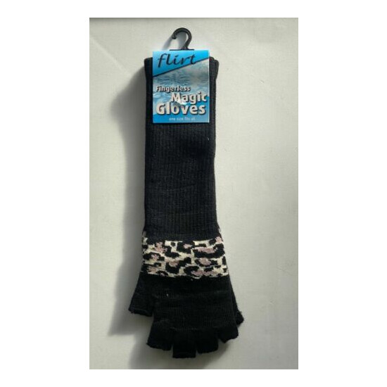 LONG FINGERLESS MAGIC GLOVES UNISEX,FITS FROM TEENAGERS TO ADULTS (BL92) Thumb {4}