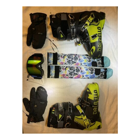 ski suit men With Glasses And Boots Size Xl And Gloves image {4}
